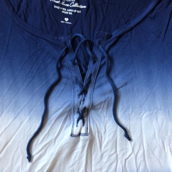 Hollister so soft shirt - Picture 2 of 3